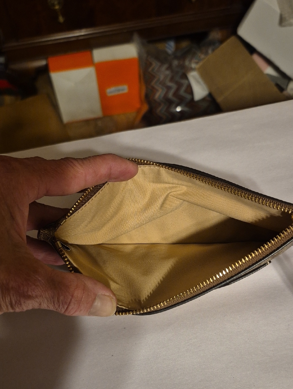 Coach Long Wristlet  Like New. - Picture 5 of 7